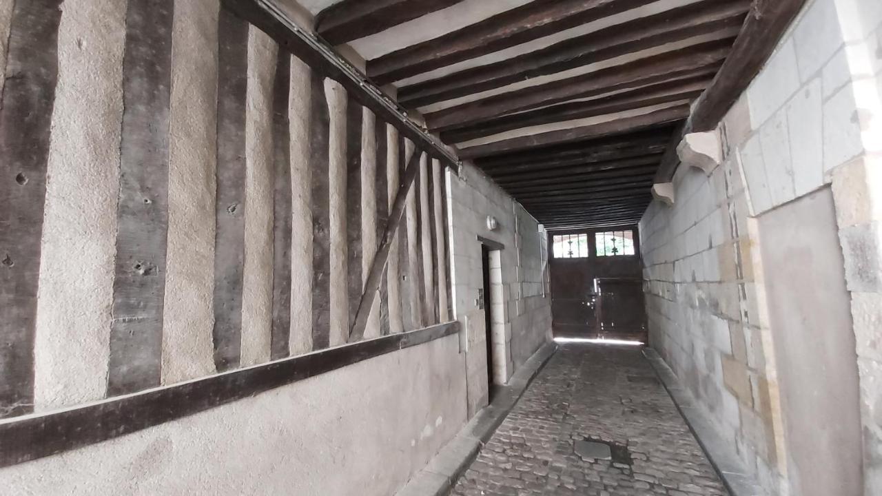 Appartement Centre Vieux Tours Dans Immeuble Historique 3P 外观 照片