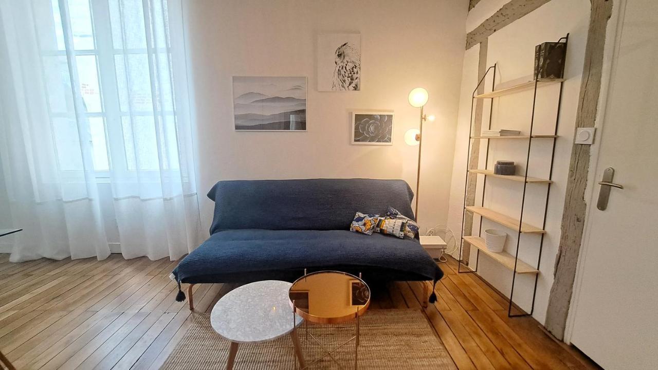 Appartement Centre Vieux Tours Dans Immeuble Historique 3P 外观 照片