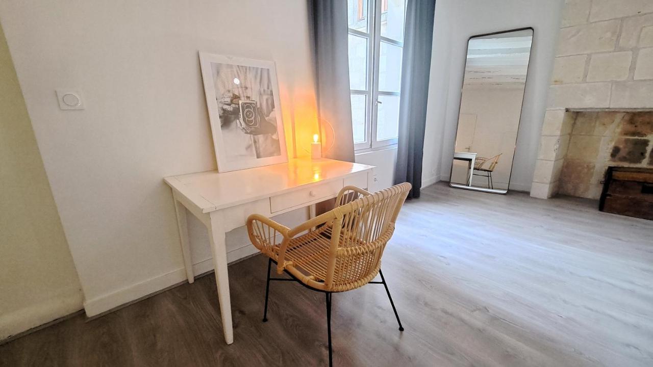 Appartement Centre Vieux Tours Dans Immeuble Historique 3P 外观 照片