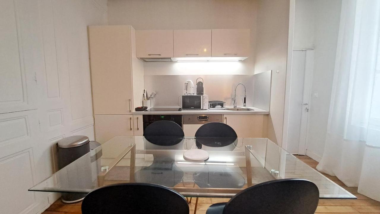 Appartement Centre Vieux Tours Dans Immeuble Historique 3P 外观 照片