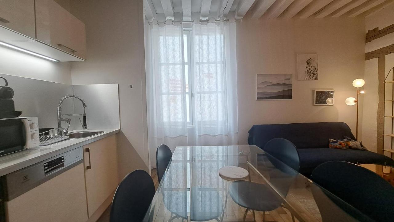 Appartement Centre Vieux Tours Dans Immeuble Historique 3P 外观 照片