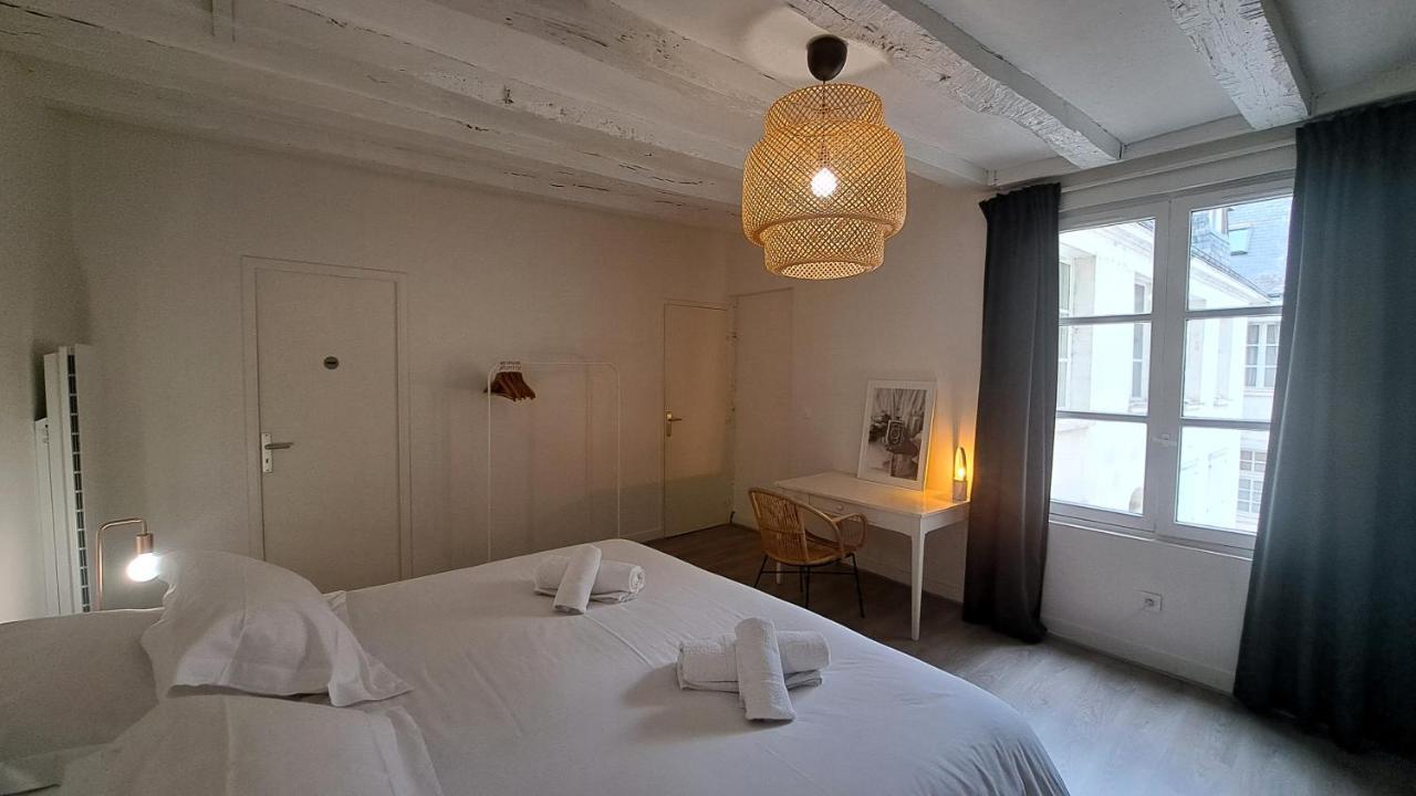 Appartement Centre Vieux Tours Dans Immeuble Historique 3P 外观 照片